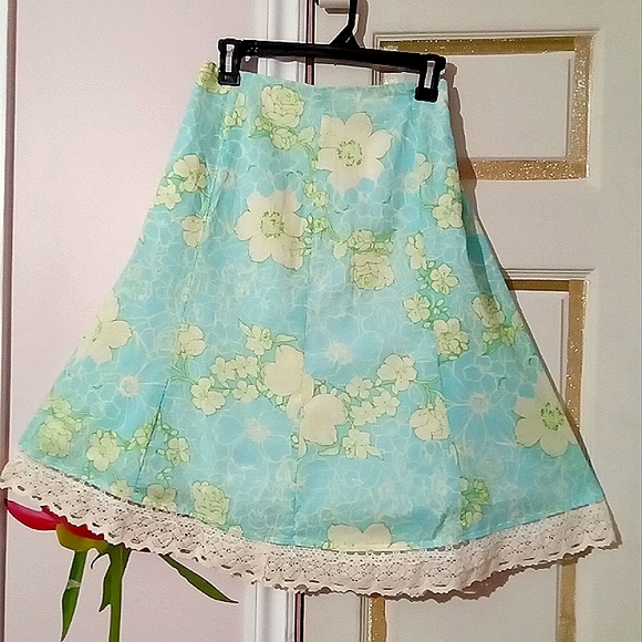 VAMP🌻Boho Green Floral Print A-Line Flared Skirt with Crochet Lace Sz: L - Picture 10 of 10